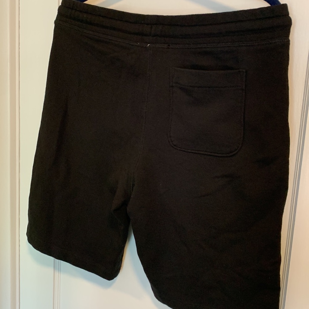 New with Tags Gap Men’s Black Drawstring Sweat Shorts Size Medium - Picture 3 of 5